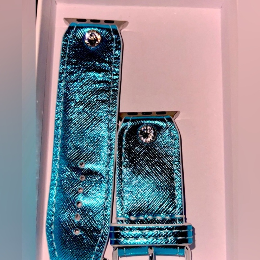 ✨Ariel’s✨Blue Dream leather Apple Watch band